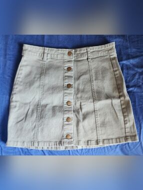 Forever 21 Green Button-Front Mini Skirt